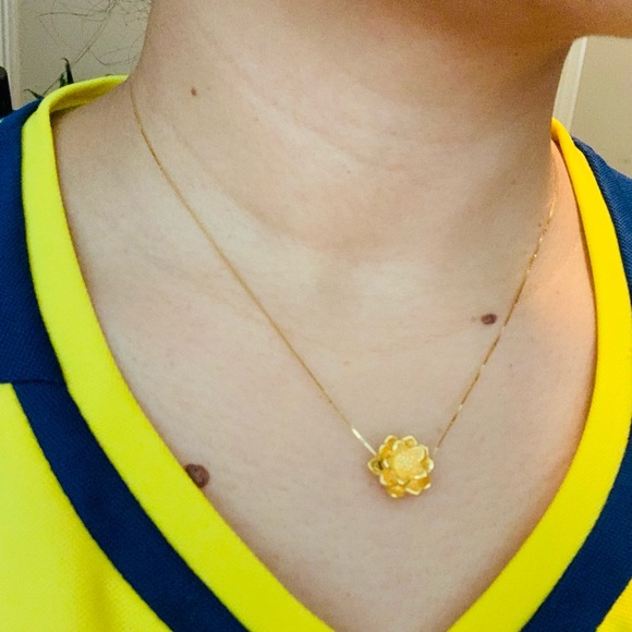 24K Lotus Pendant 18K Necklace 16”
